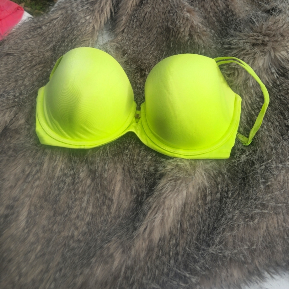 Victoria secret bra